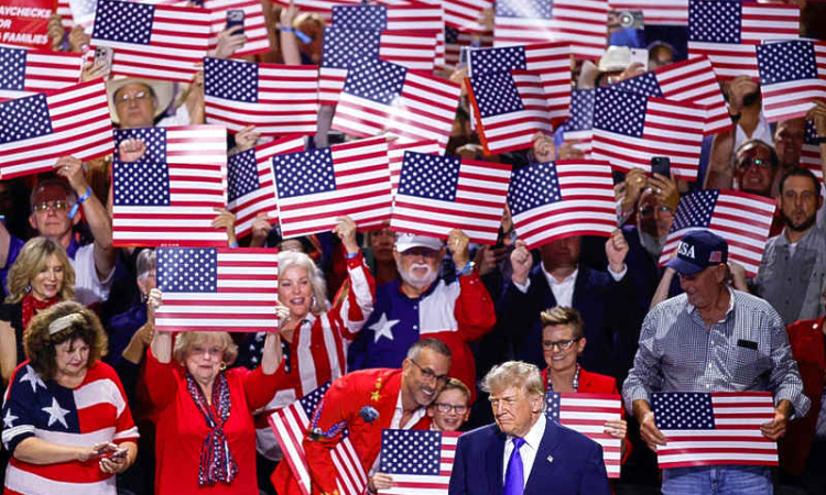 Trump offers $5,000 to every American  if Republicans win midterm elections